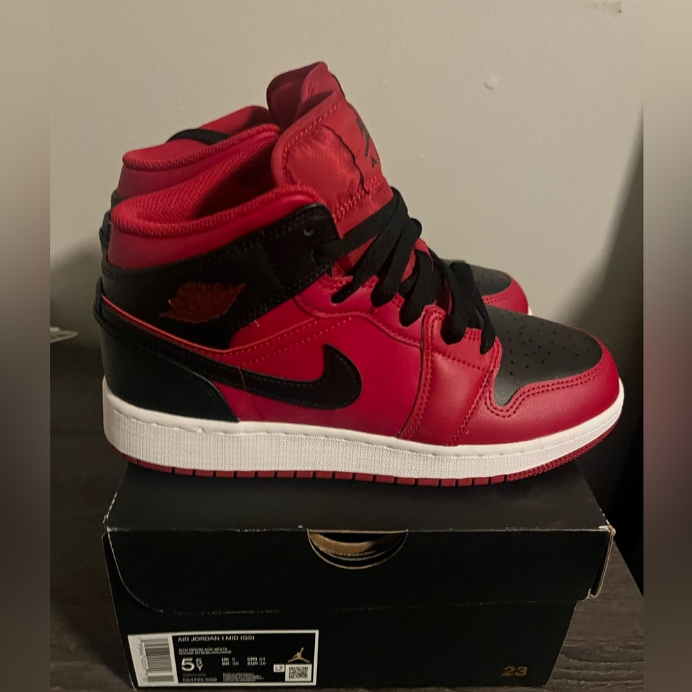 Air Jordan 1 NEW